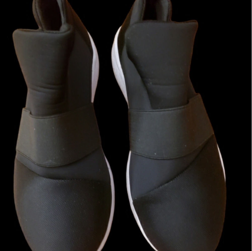 STEVE MADDEN
